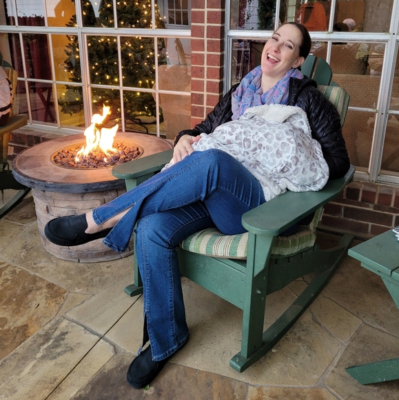 Meet your Posher, Leah - Picture 4 of 4